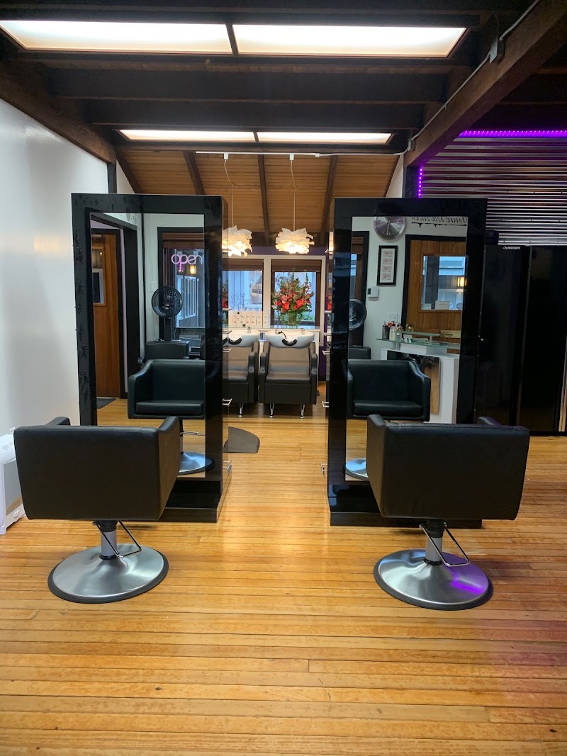 Hair & All That Jazz, beauty salon in Newport, OR, photo 1 of 10